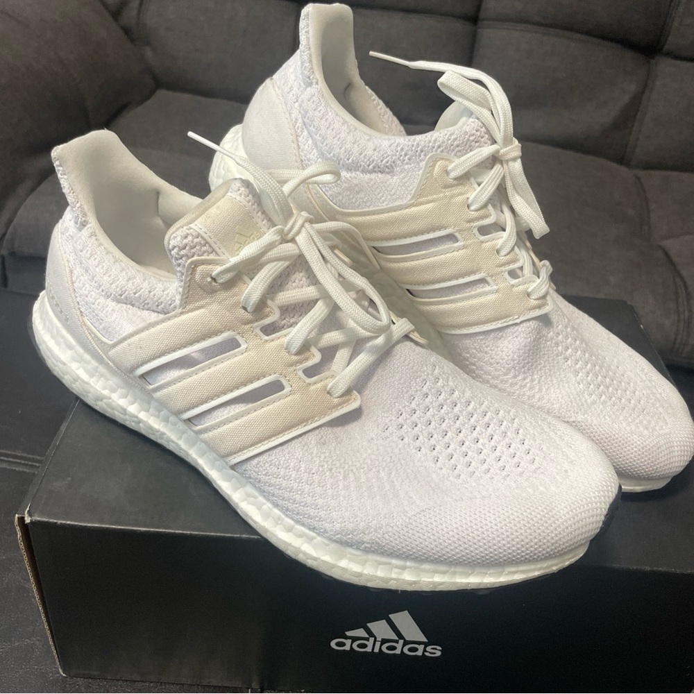 EUC adidas UltraBoost 5.0 DNA White With Linen Women’s Size 11 IN BOX worn once